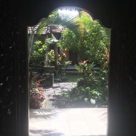 Family Guest House Ubud Exterior foto