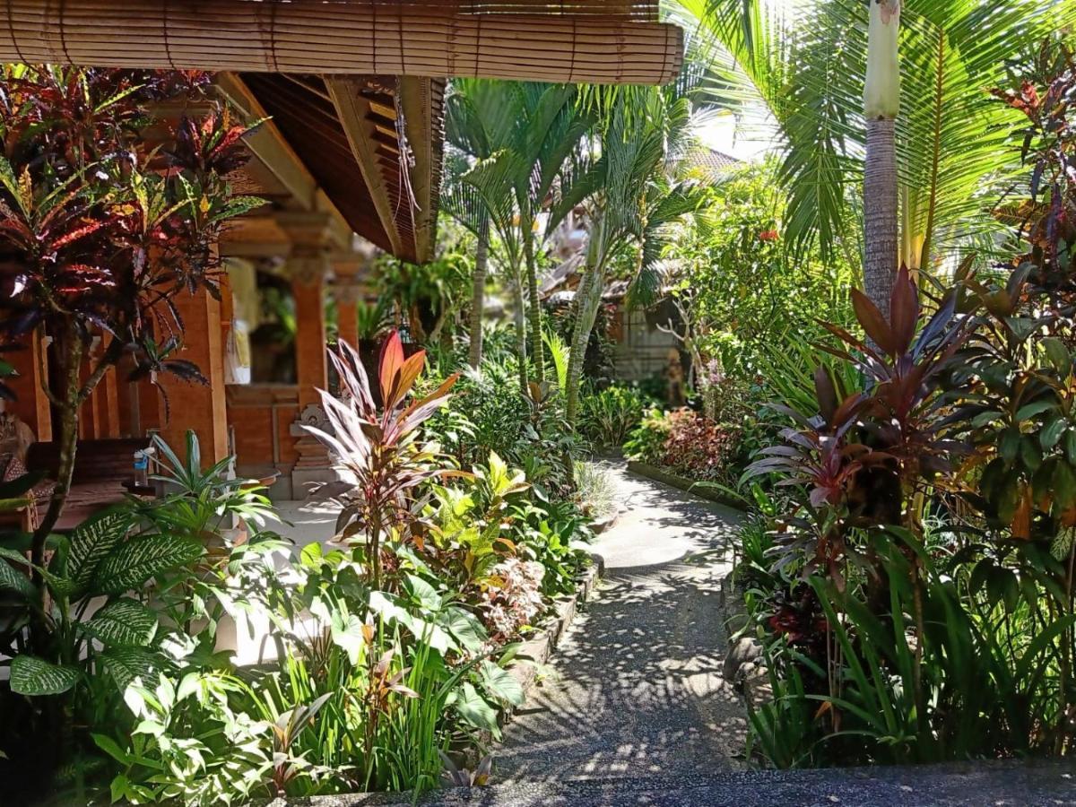 Family Guest House Ubud Exterior foto