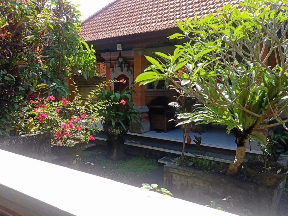 Family Guest House Ubud Exterior foto